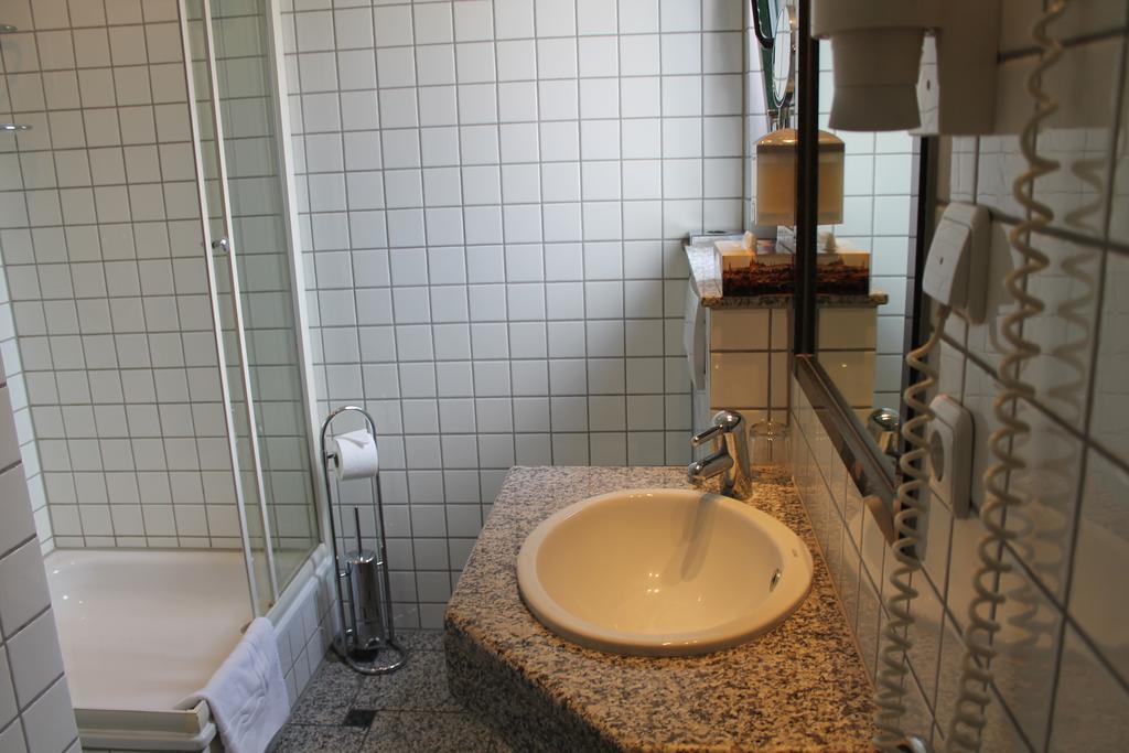 Altera Pars Hotel Kolonia