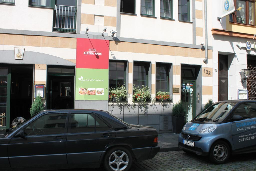 Altera Pars 3* Cologne