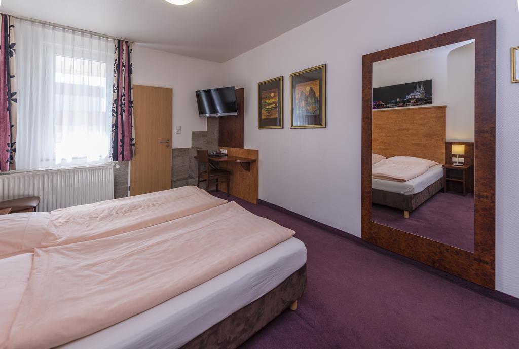 Hotel Breslauer Hof Am Dom Cologne
