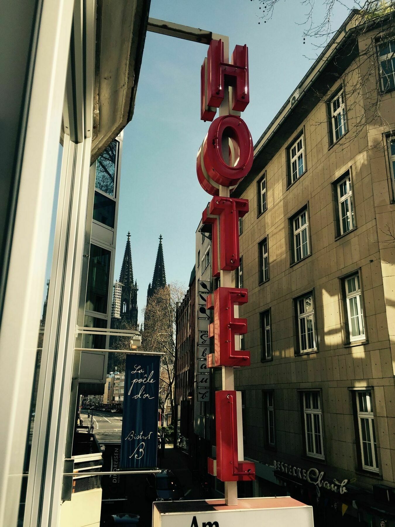 Dom Am Roemerbrunnen Hotel