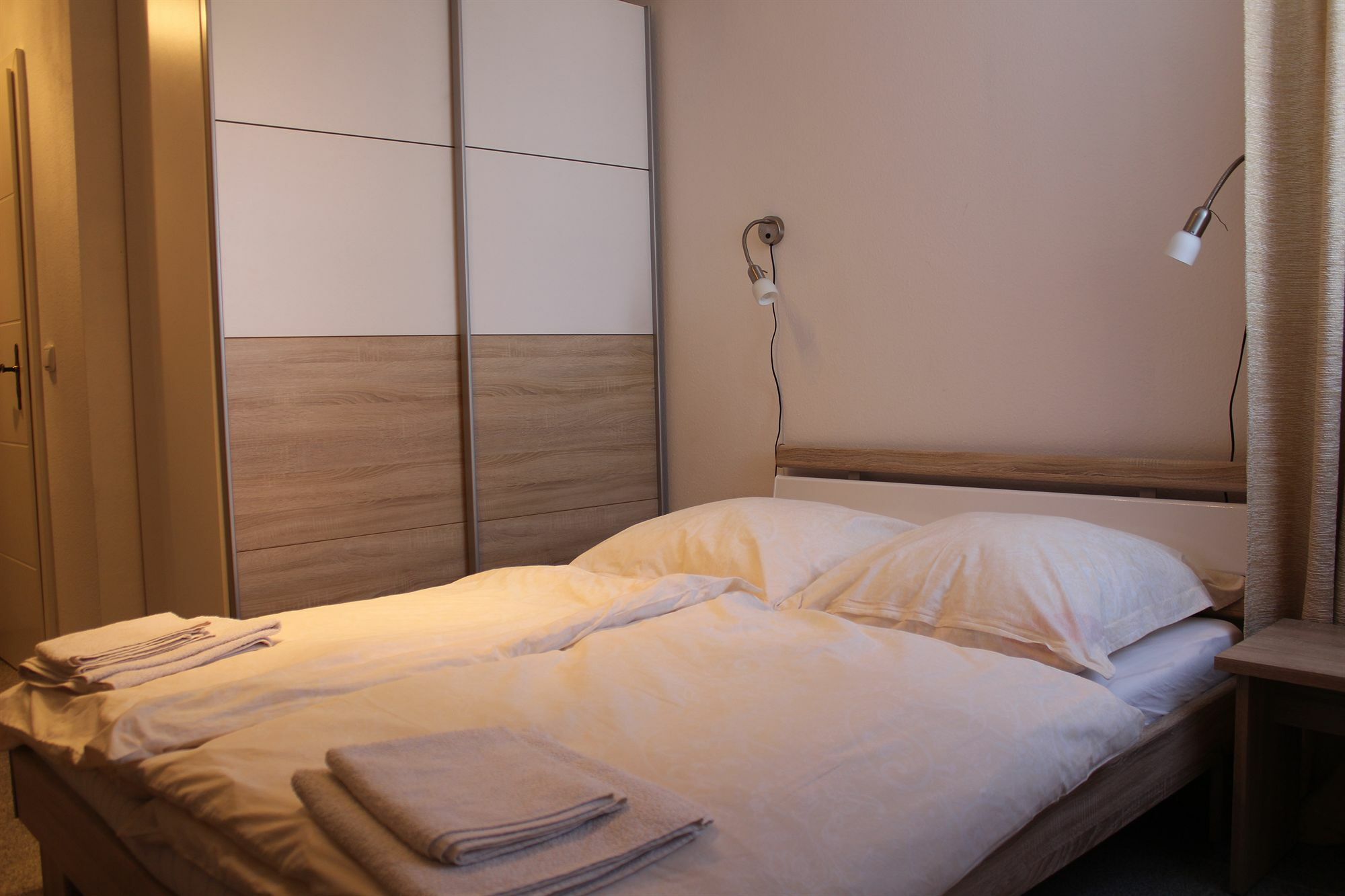 Lipp Aparthotel 2*