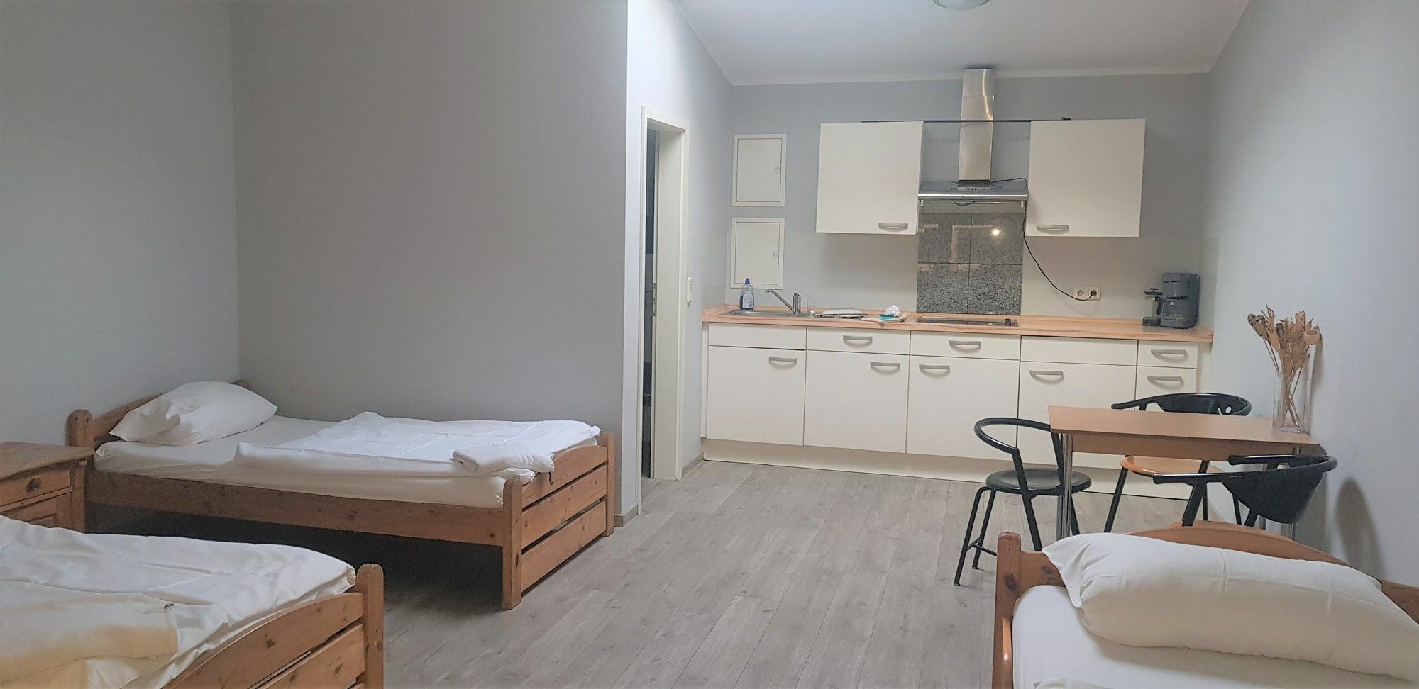 Miamarmaxipartments - Merkenicher Strasse Hotel 3*
