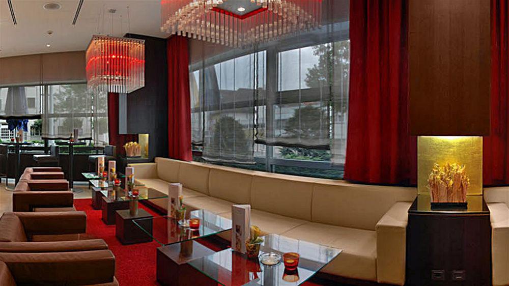 Pullman 4*