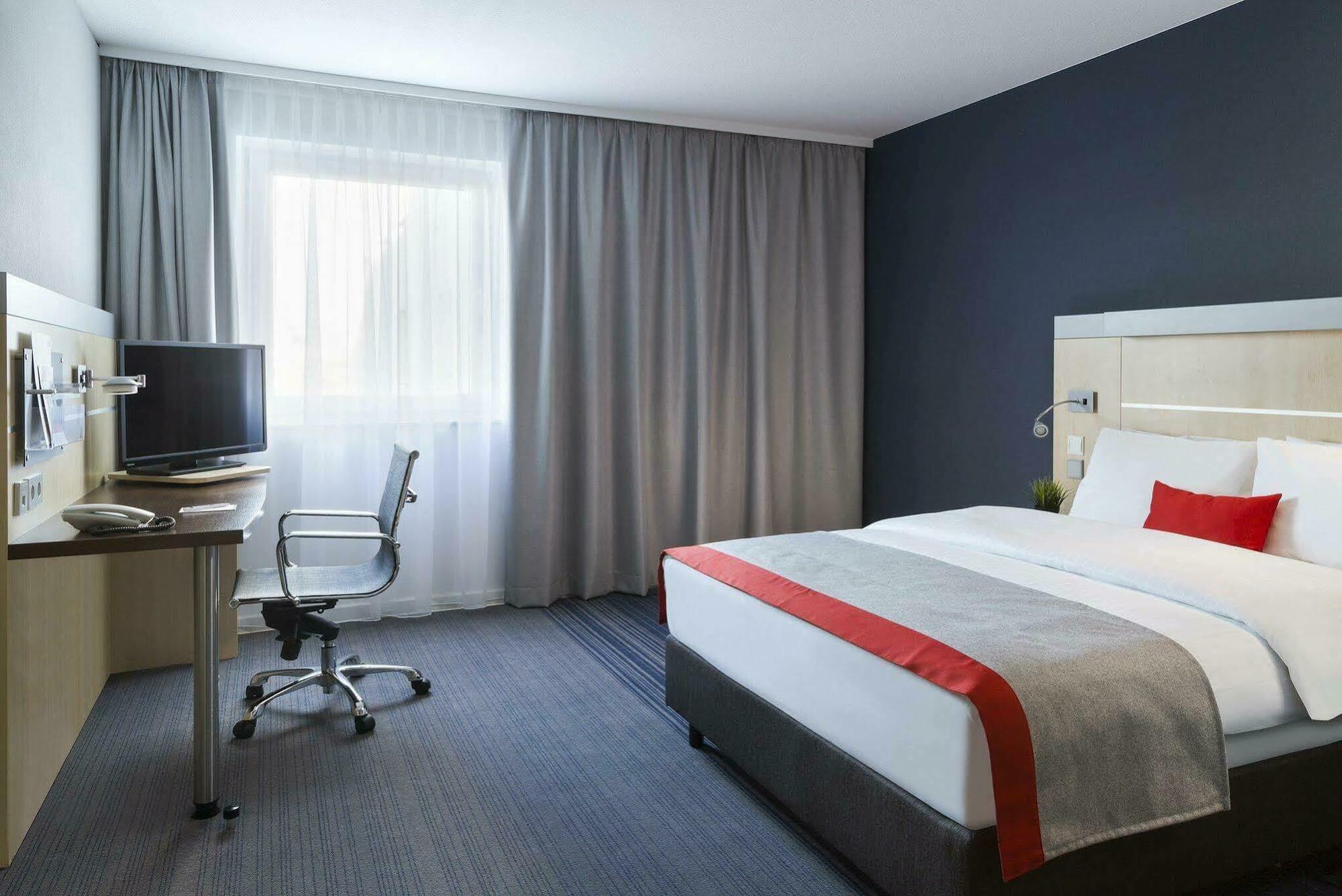 Hotel Express Mülheim, An Ihg Köln