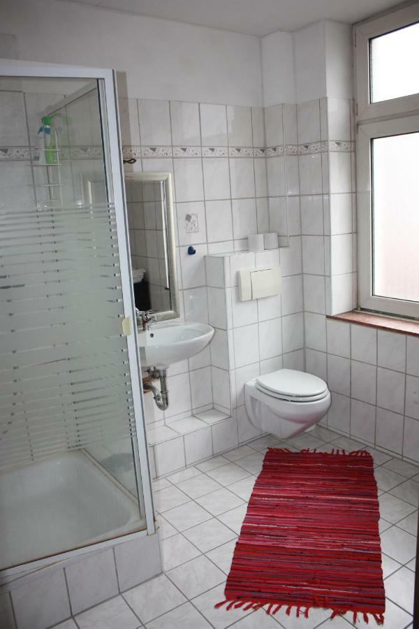 Gunstige - Simple * Cologne