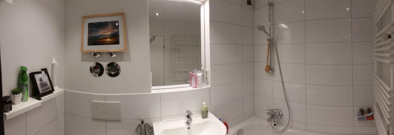 Nettes In Lindenthal Homestay *