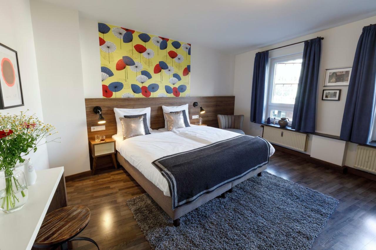 Hotel Koncept Zum Kostbaren Blut Colónia