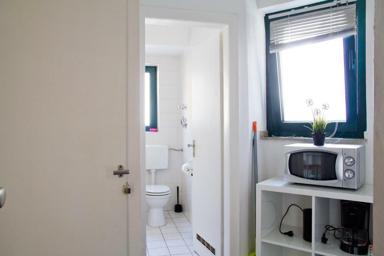 **** Comfortable Studio **** Hansaring 19, Mediapark, Messe, Dom Cologne