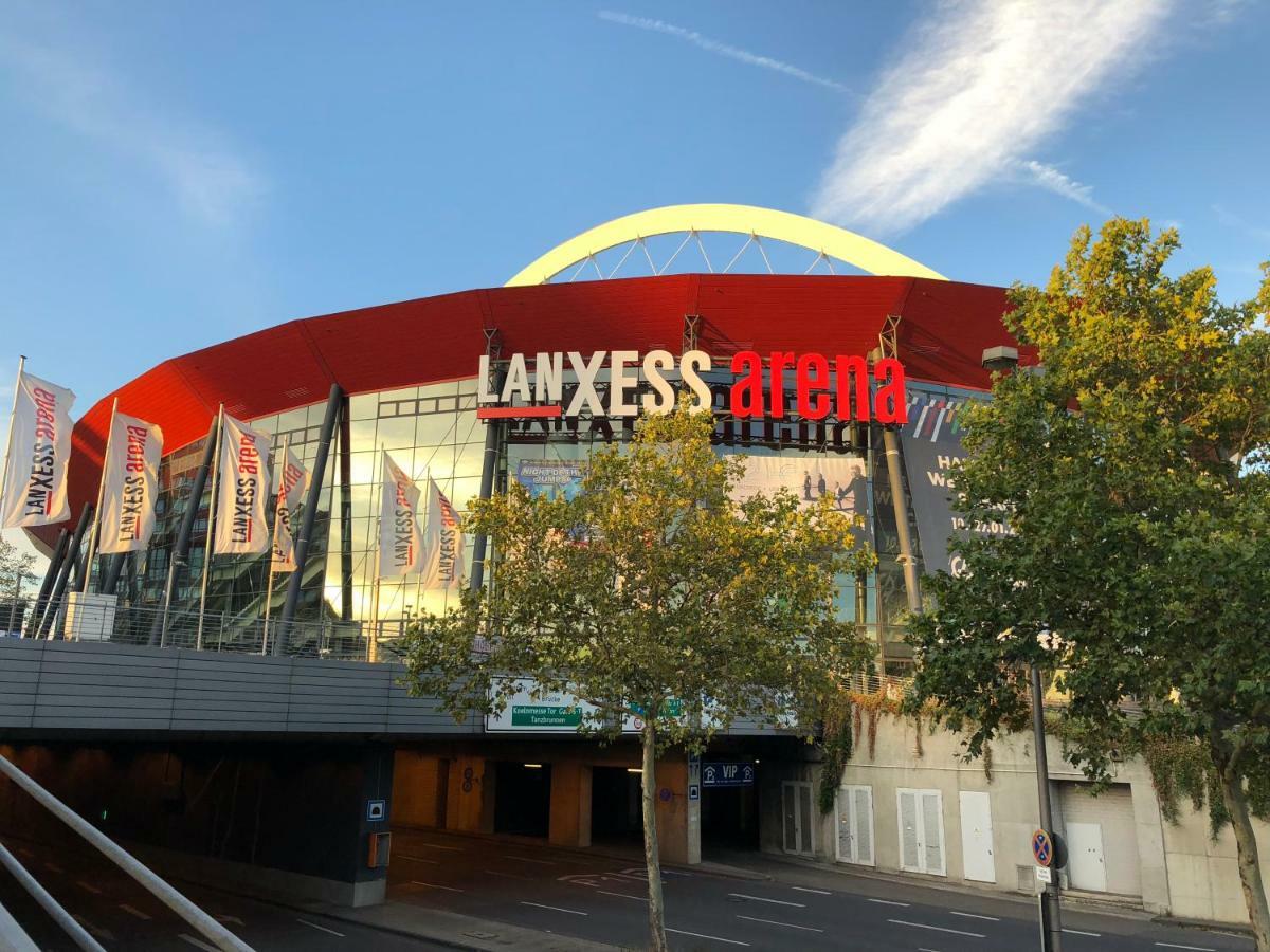 Luxus Naehe Messe - Lanxess Arena *