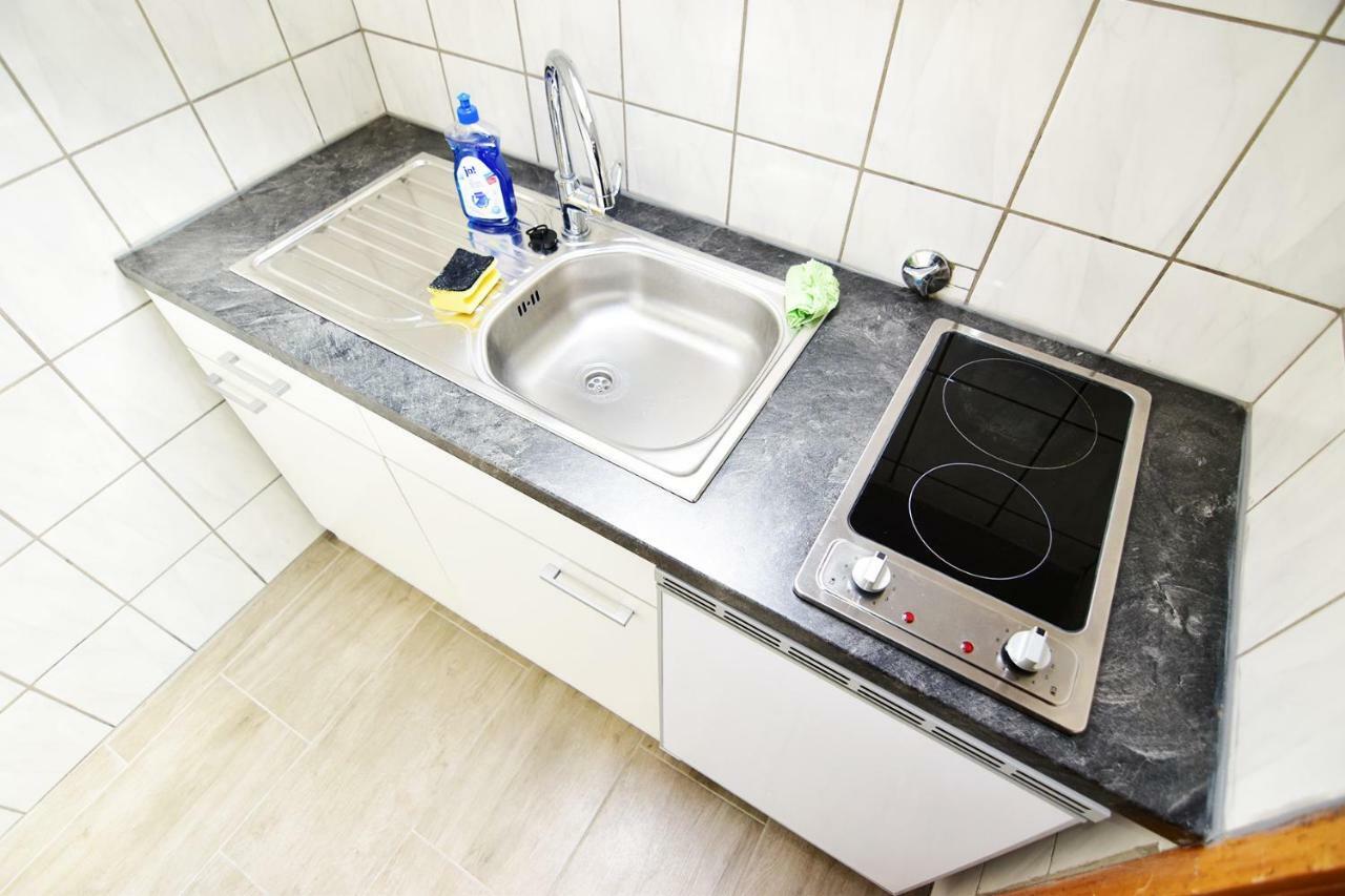 Porz Apartment *