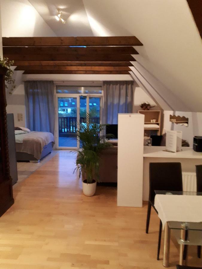 Apartament Limaropa *