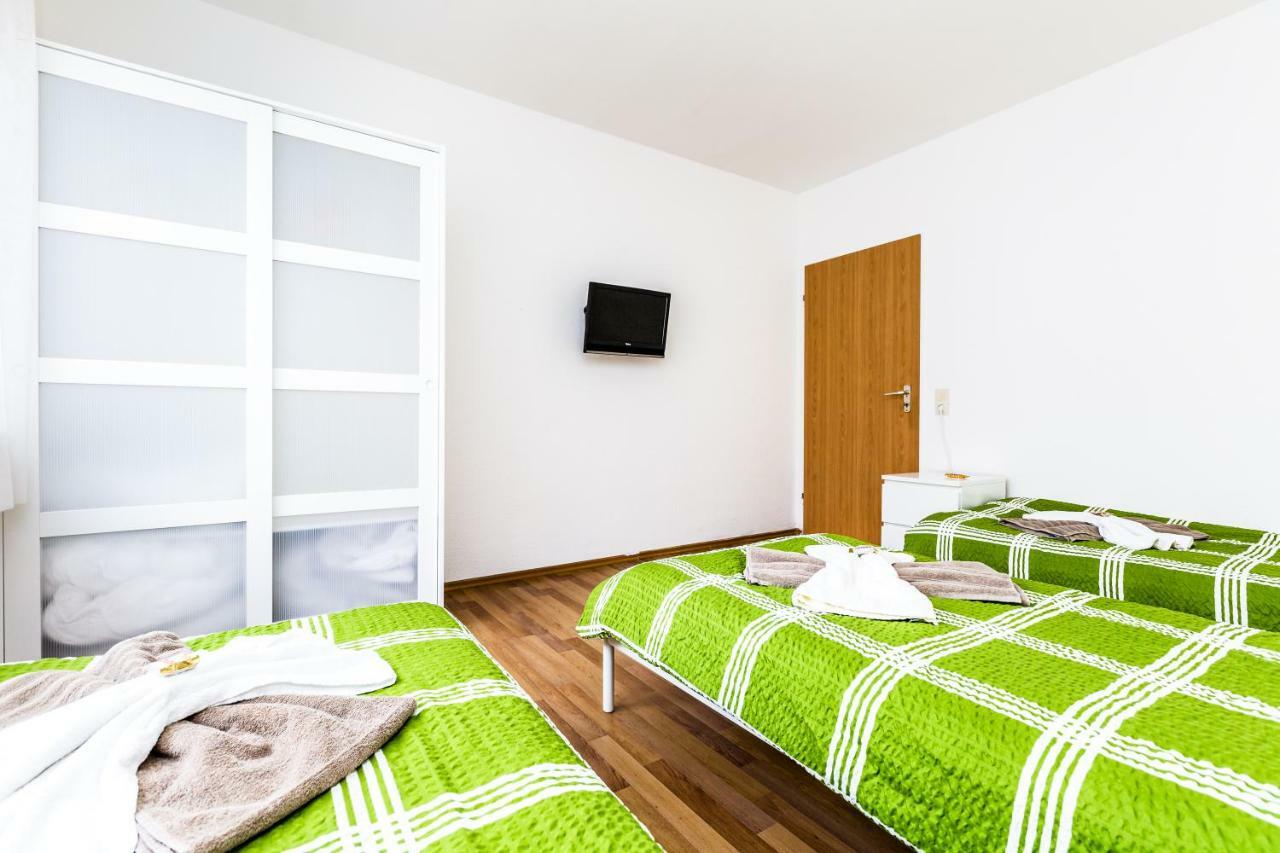 Workers Am Wiener Platz Apartment