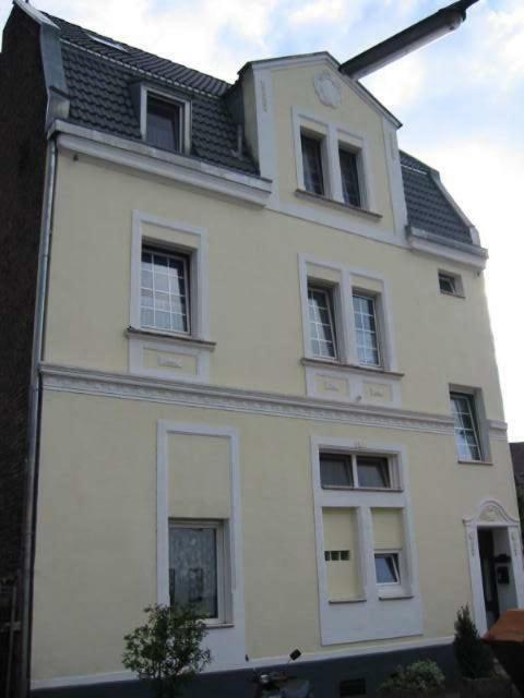 Vermietung Schwermer Appartement Keulen