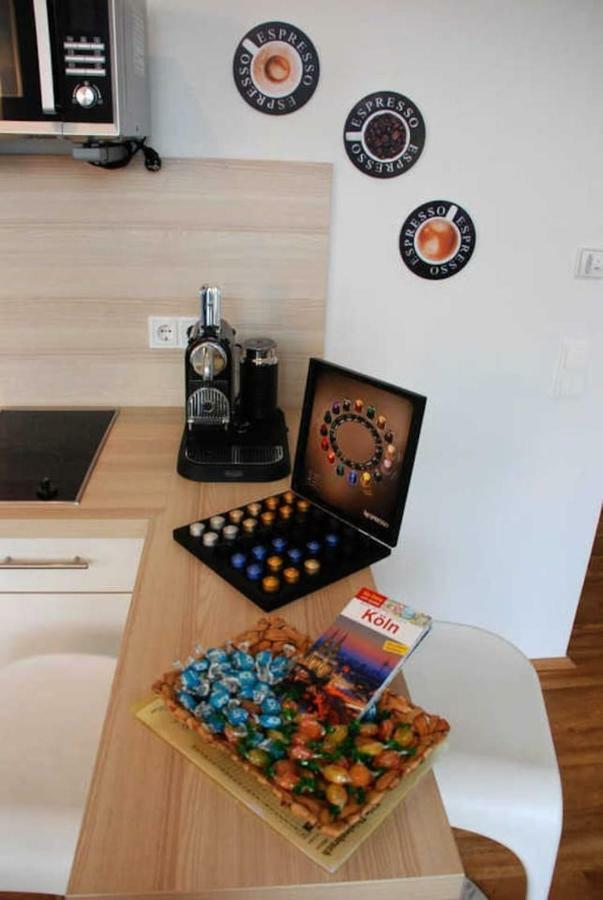 Exklusives Penthouse! Mit Wlan, Tiefgarage, 2 Fernseher Etc. Apartment