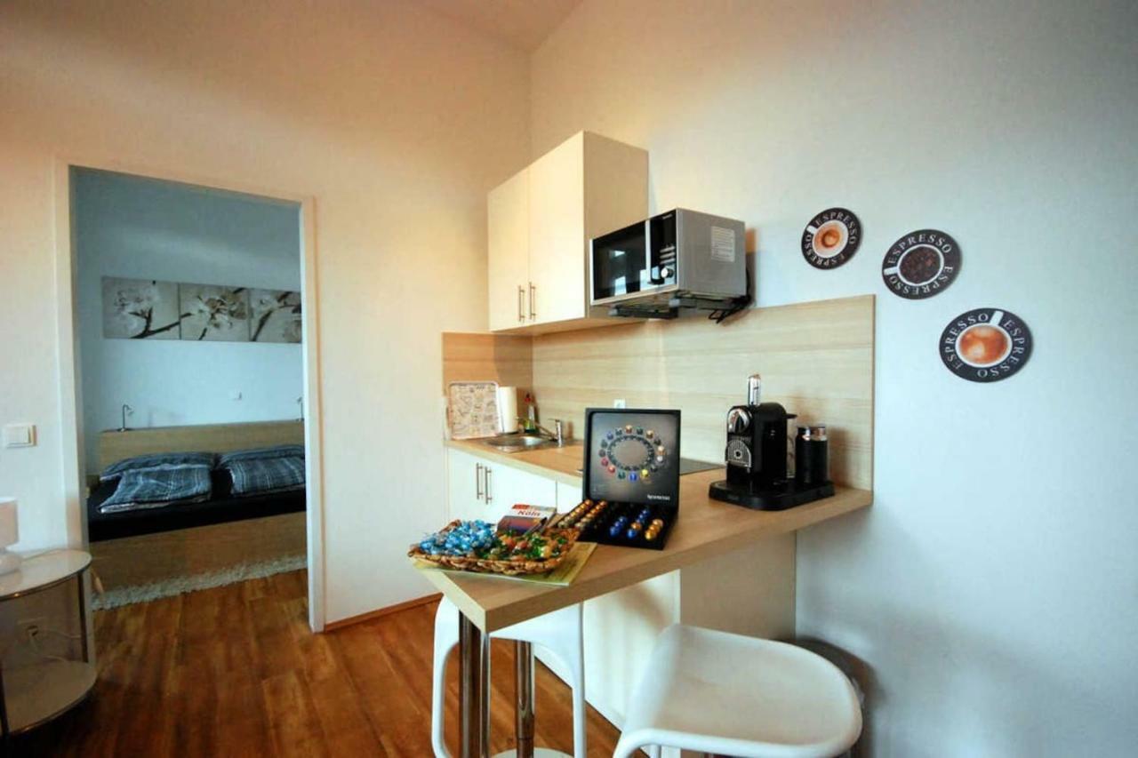 Exklusives Penthouse! Mit Wlan, Tiefgarage, 2 Fernseher Etc. Apartment *