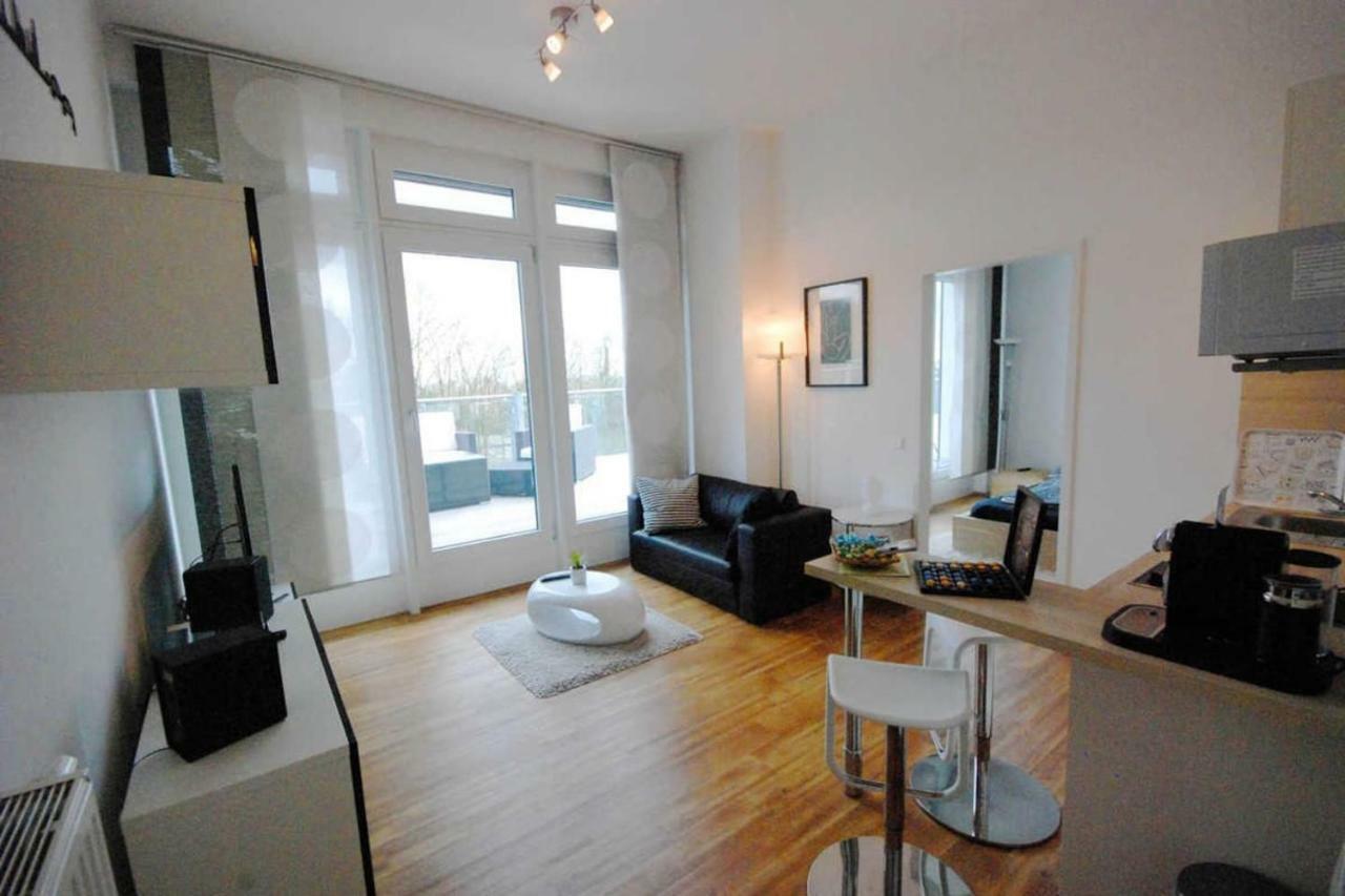 Exklusives Penthouse! Mit Wlan, Tiefgarage, 2 Fernseher Etc. *