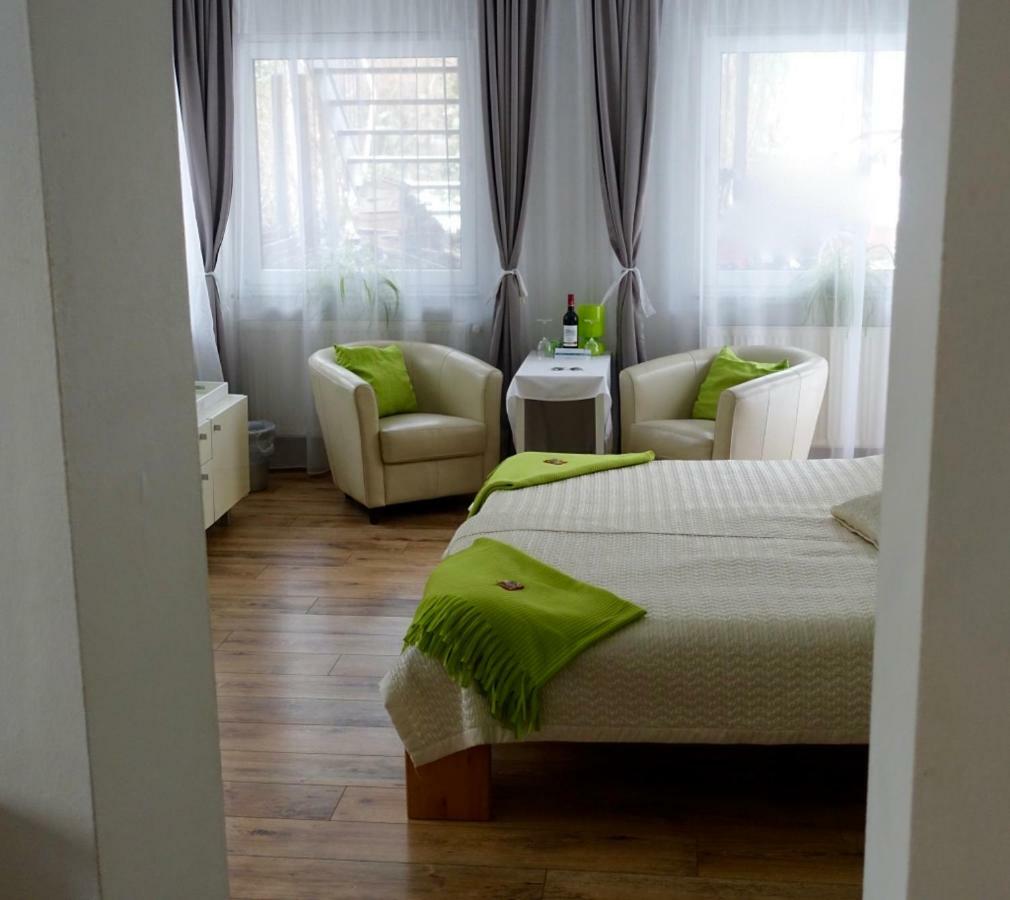 Wohnen Im Grunen - Rheinnahe Und Stadtnah Apartment Cologne