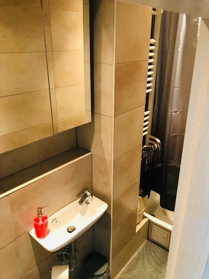 Cologne, Airport, Apartament *