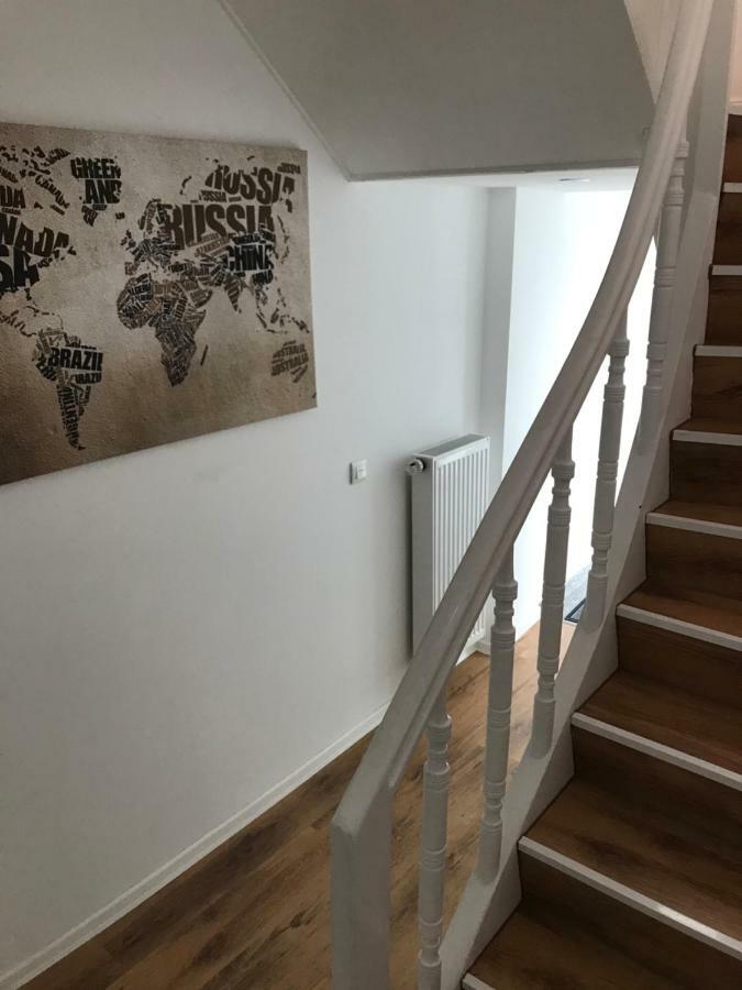 Cologne, Airport, Apartament