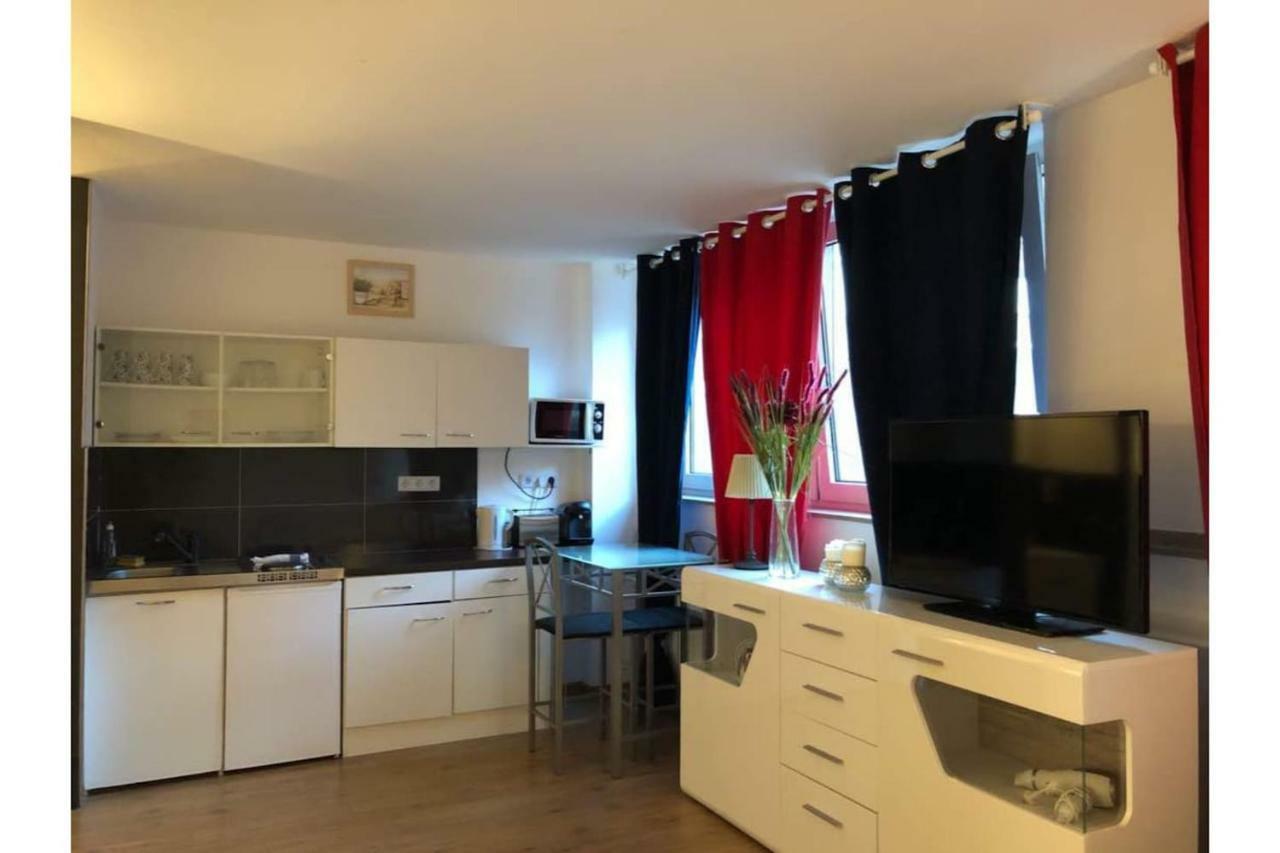 Apartment Friesenwall 1 *
