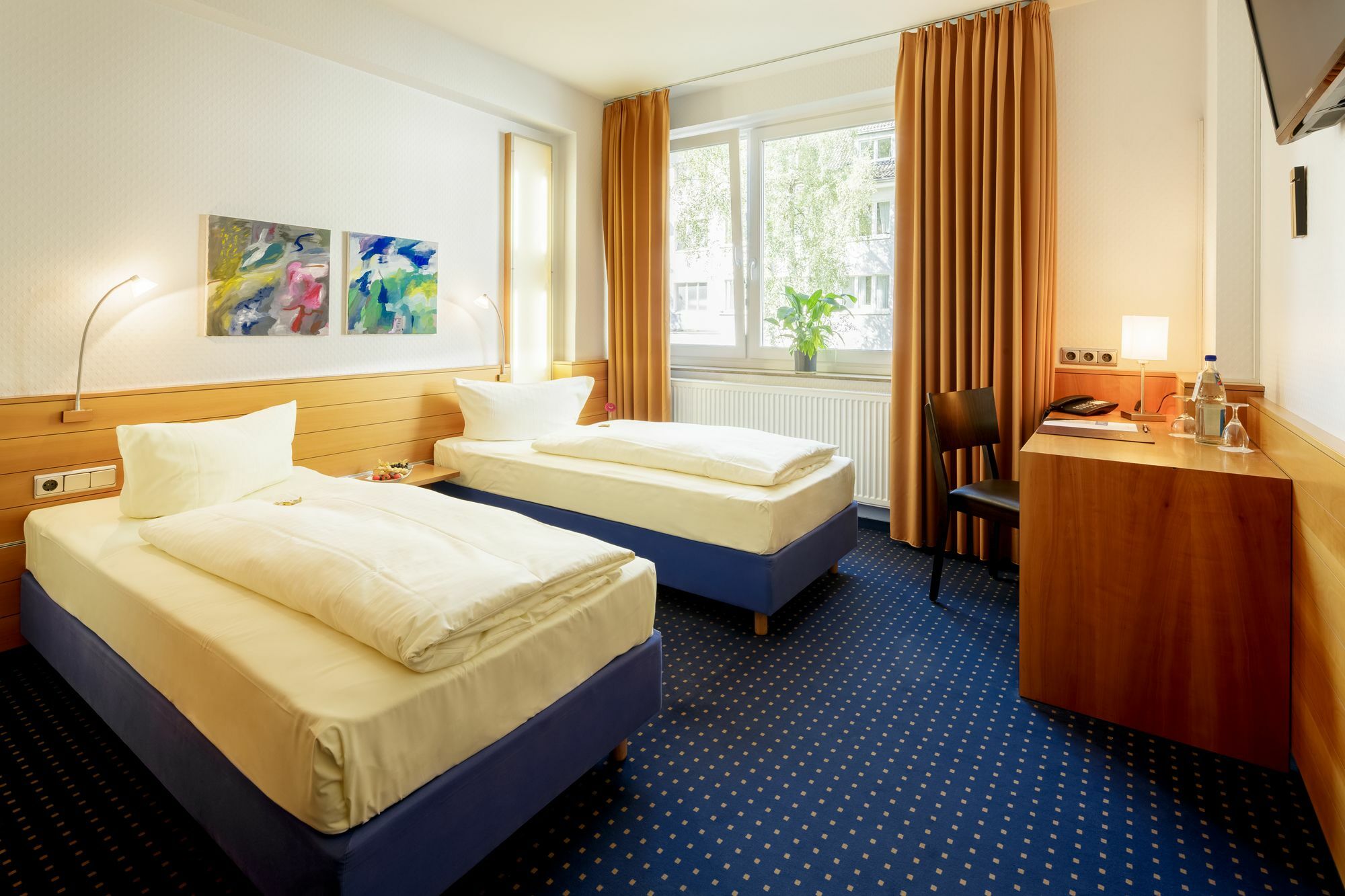 Messehotel Koeln-deutz Hotel 3*