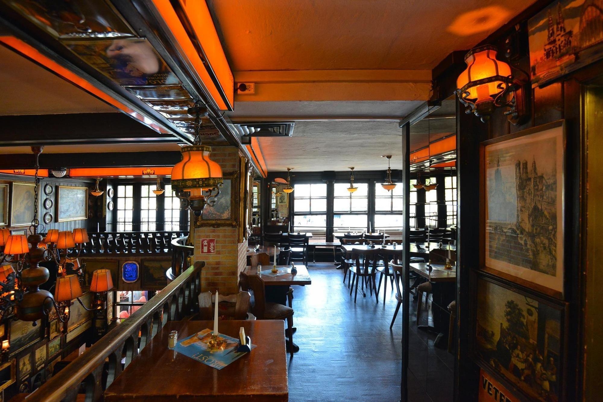 Und Restaurant Loewenbraeu Hotel Cologne