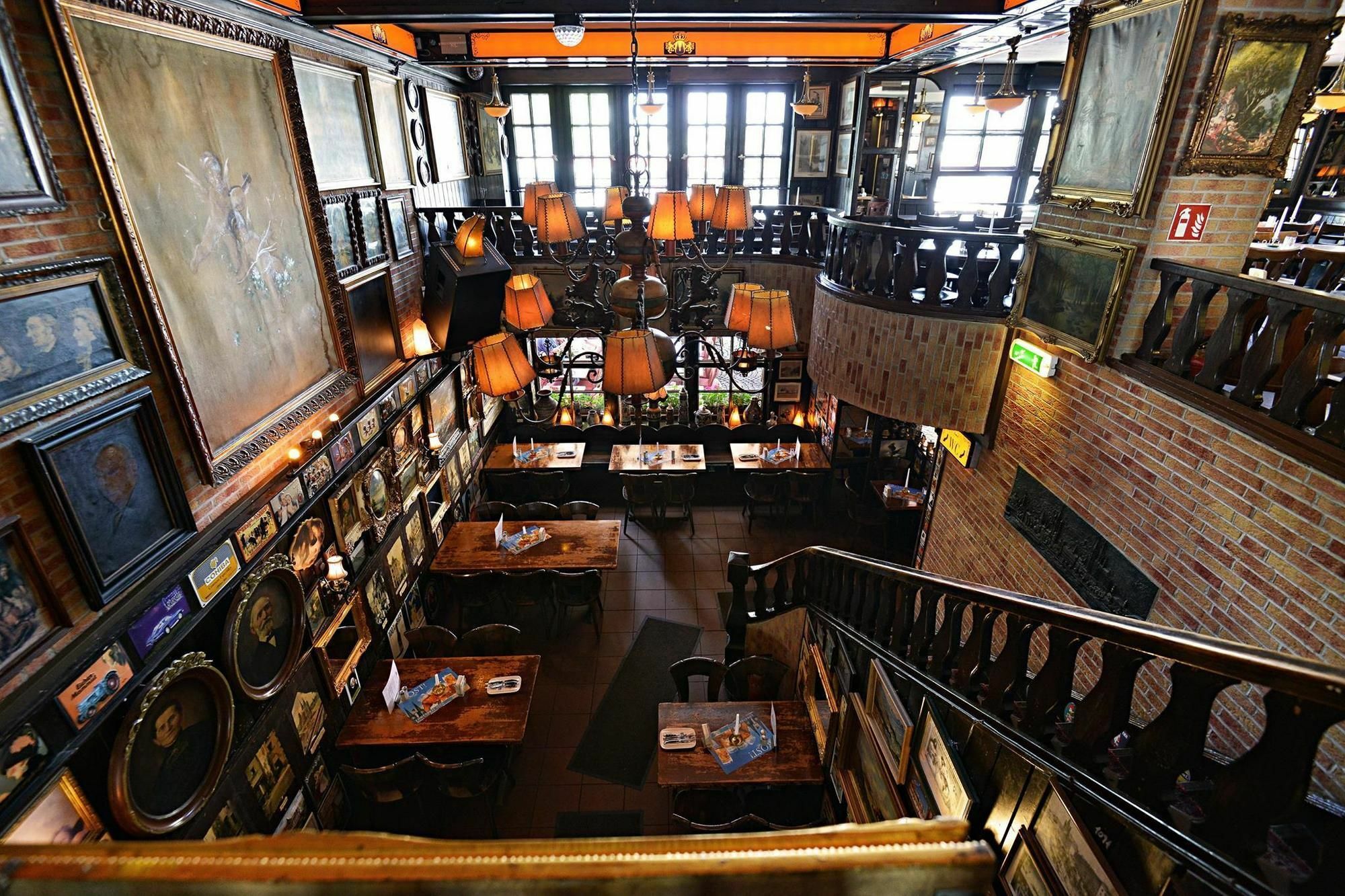 Und Restaurant Loewenbraeu Cologne
