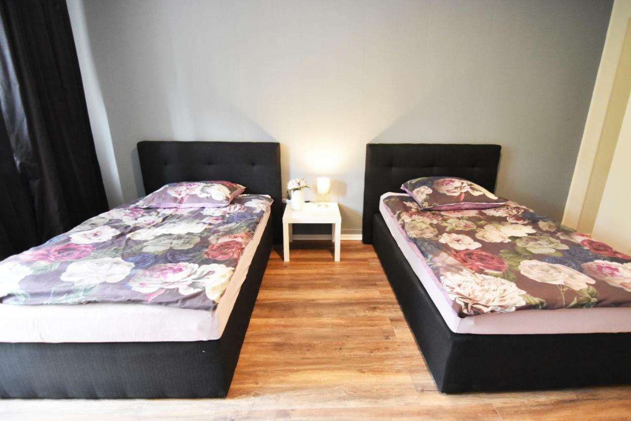 Apartment Dorya Am Ring Cologne