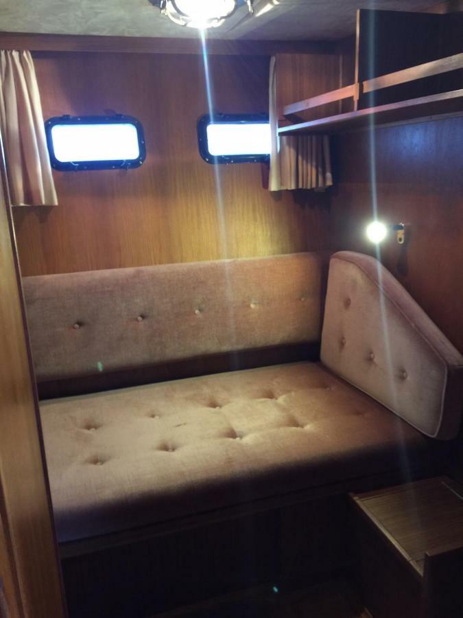 Fantasie Boot Botel Cologne