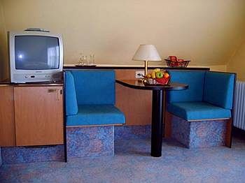 Hotel Nk-Hotel Bergischer Hof 3*