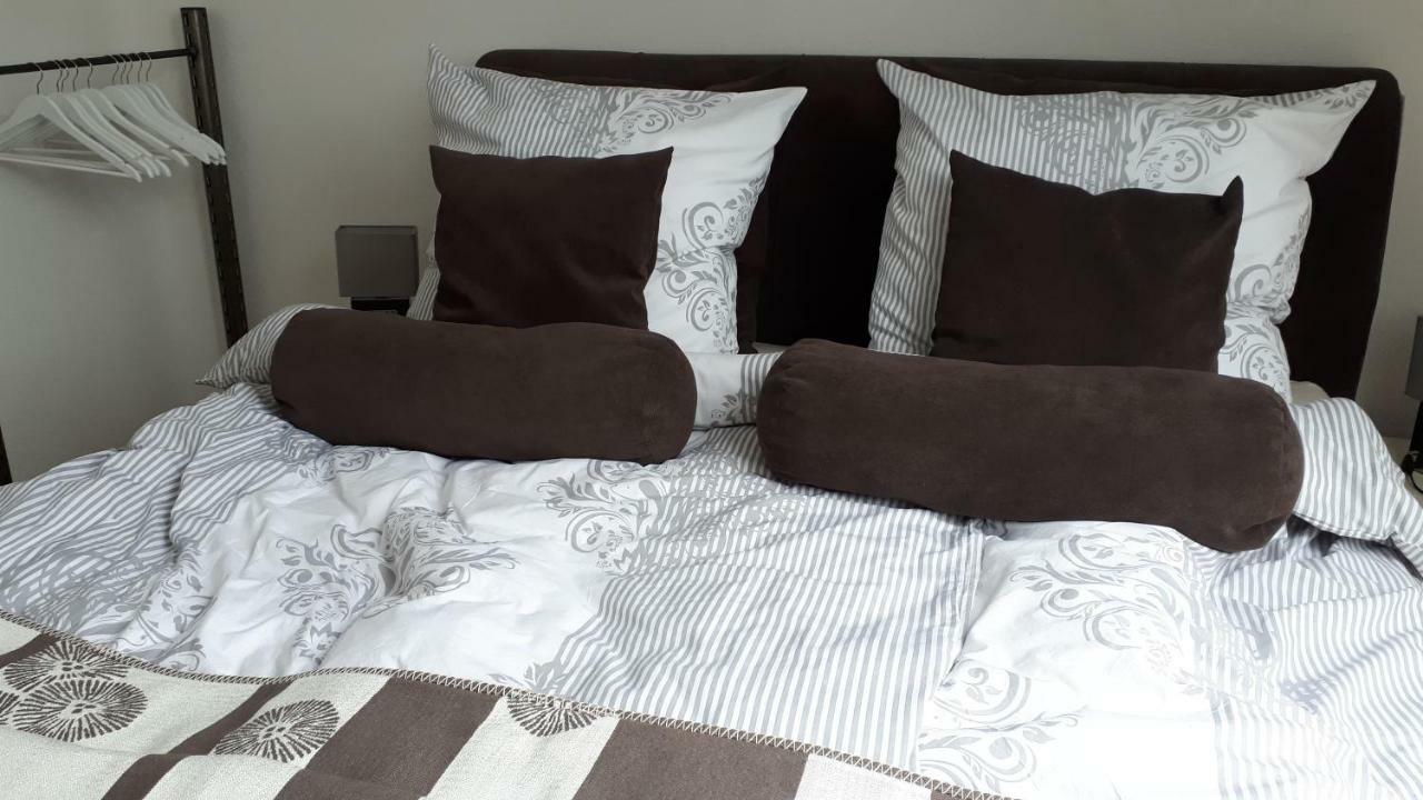 Limaropa Apartament *