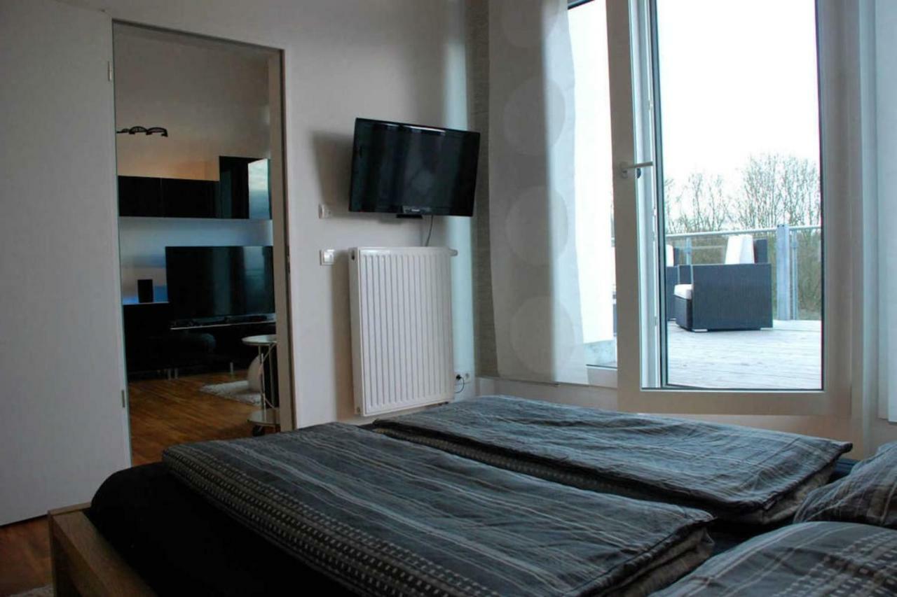 Exklusives Penthouse! Mit Wlan, Tiefgarage, 2 Fernseher Etc. *