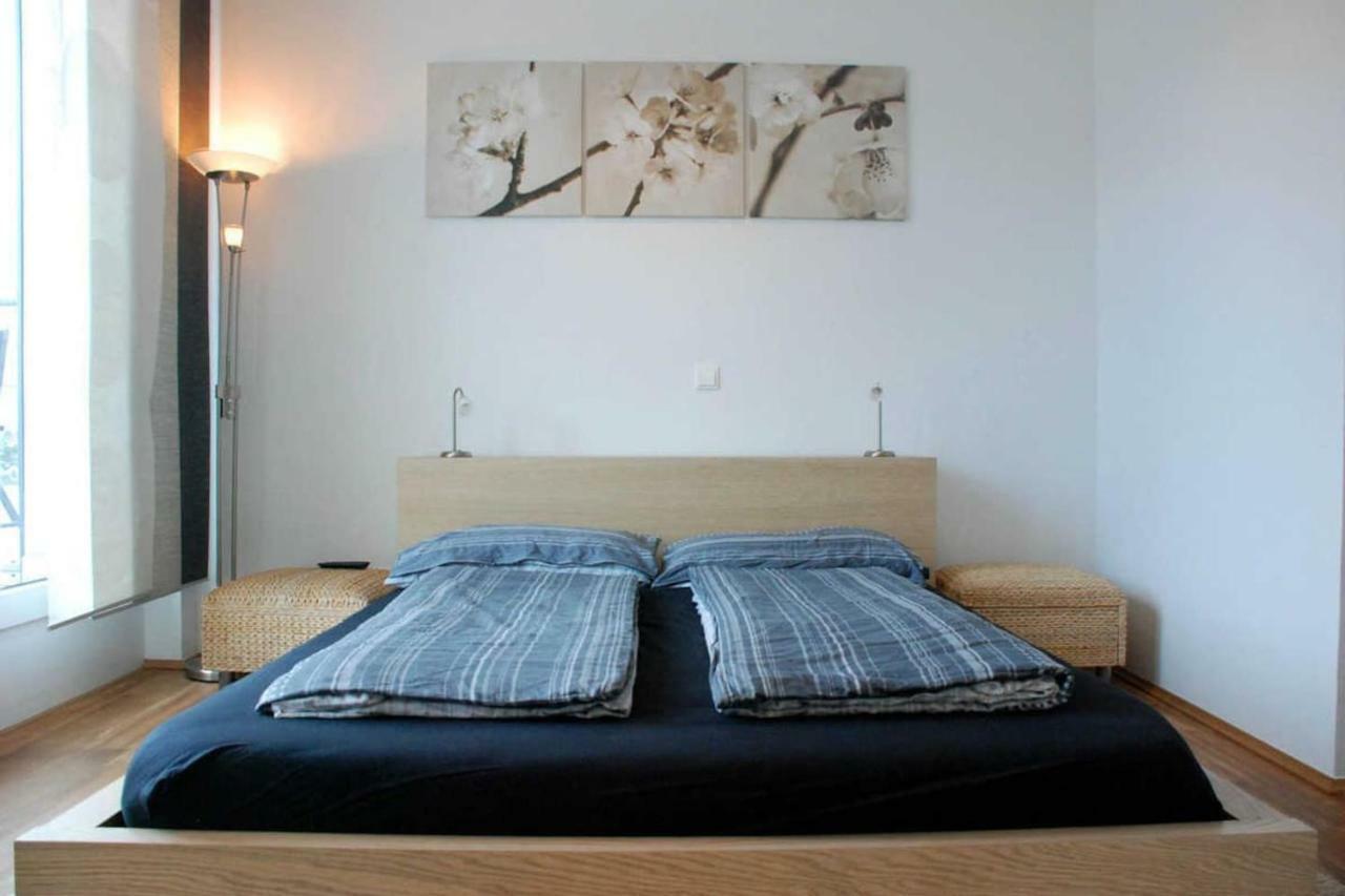 Exklusives Penthouse! Mit Wlan, Tiefgarage, 2 Fernseher Etc. Apartment *