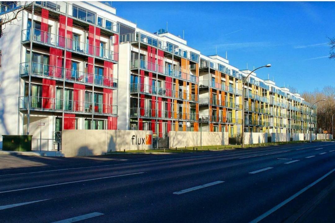 Exklusives Penthouse! Mit Wlan, Tiefgarage, 2 Fernseher Etc. Apartment *