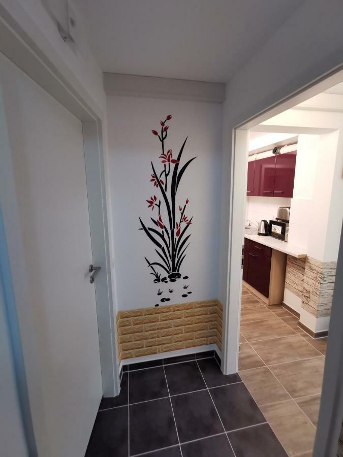 Apartment Messe Vanilla Cologne