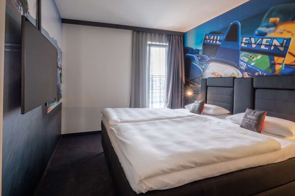 Hotel V8 At Motorworld Cologne