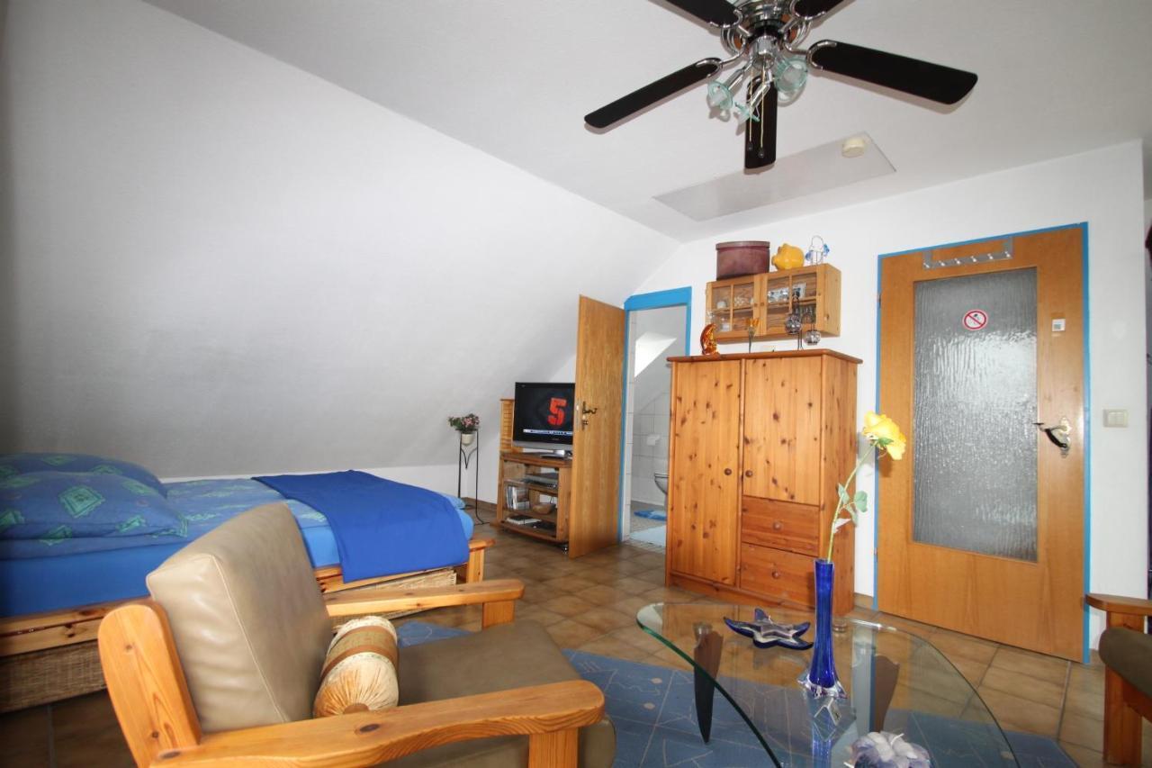 Homestay Am - *