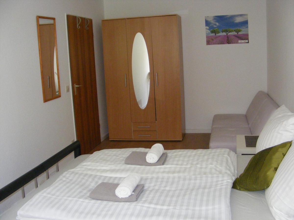 Nettes In Lindenthal Homestay *