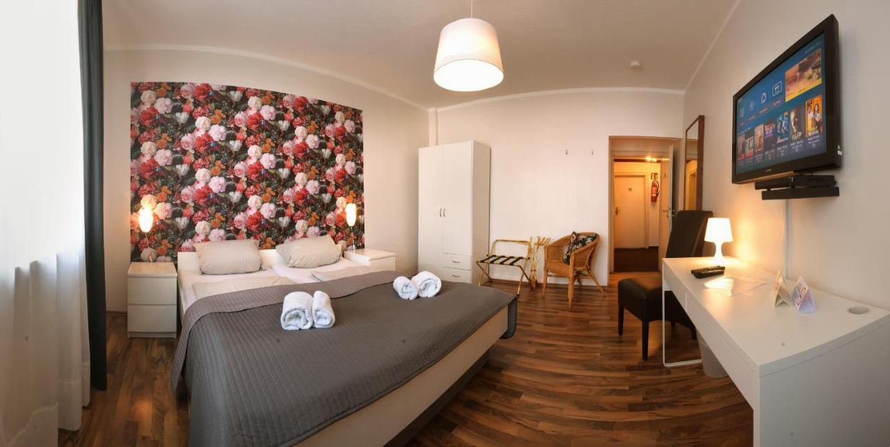 Buergerhof Hotel 3*