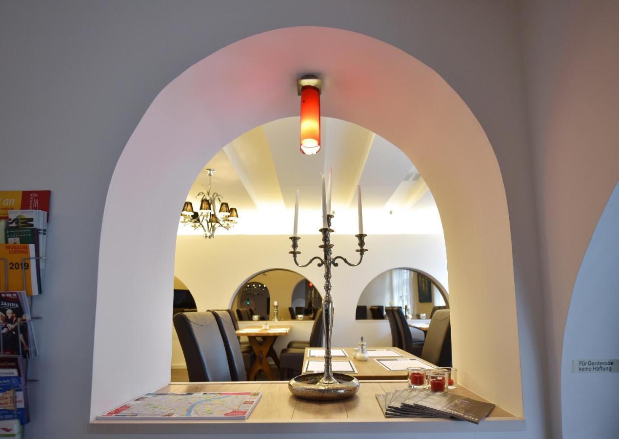Hotel Buergerhof 3*