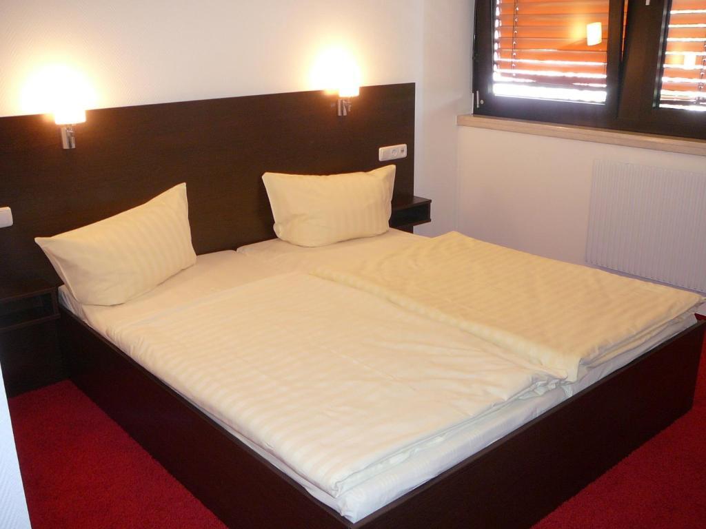 Hotel Aaa Budget