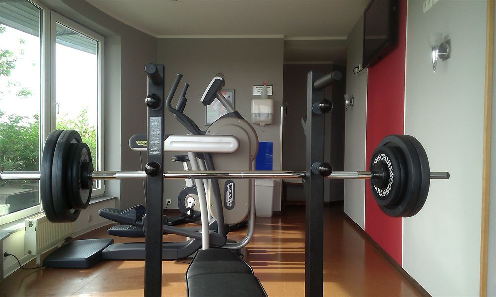 Plaza Premium Hotel 4*
