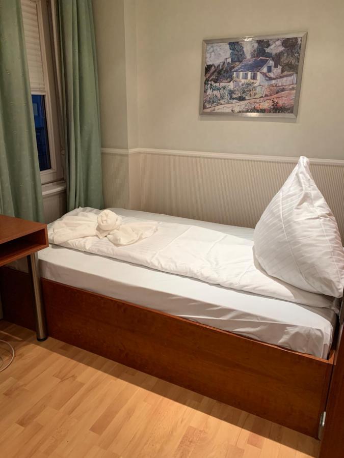 Guest house A 57 Longerich 10 Min Zum Zentrum *