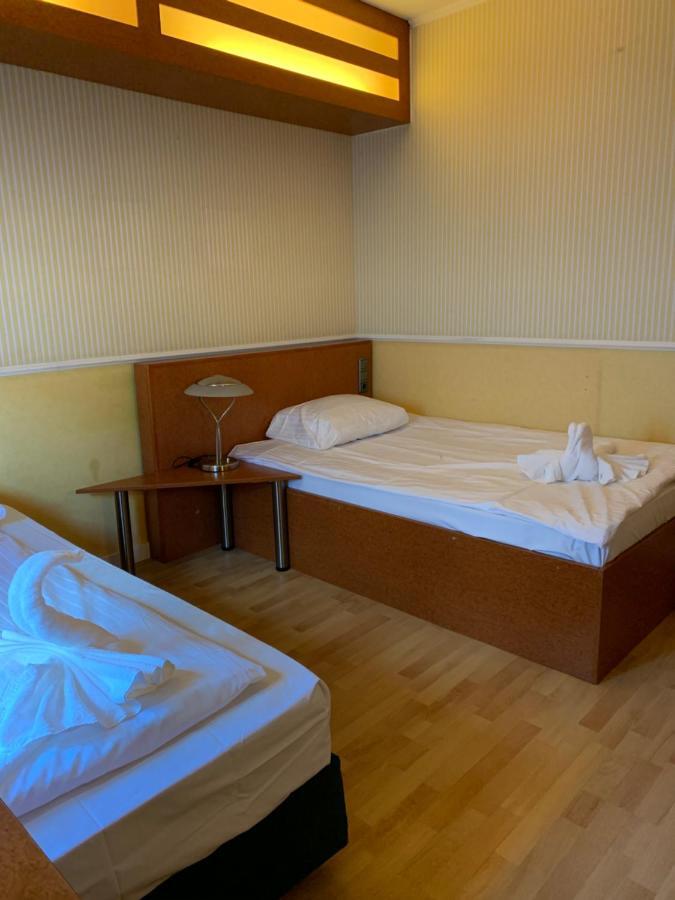 Guest house A 57 Longerich 10 Min Zum Zentrum *