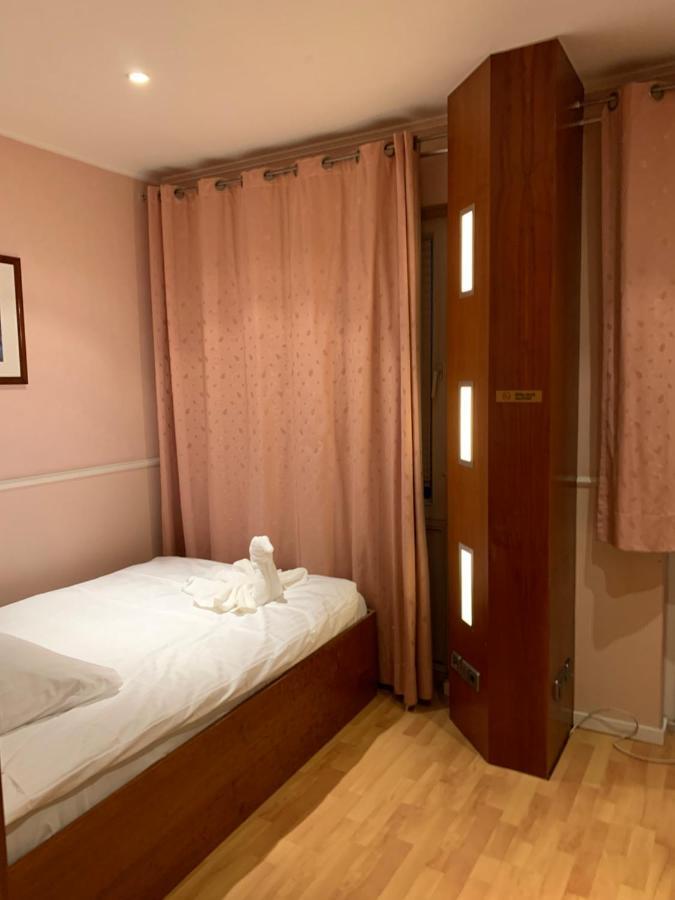 A 57 Longerich 10 Min Zum Zentrum Guest house Cologne
