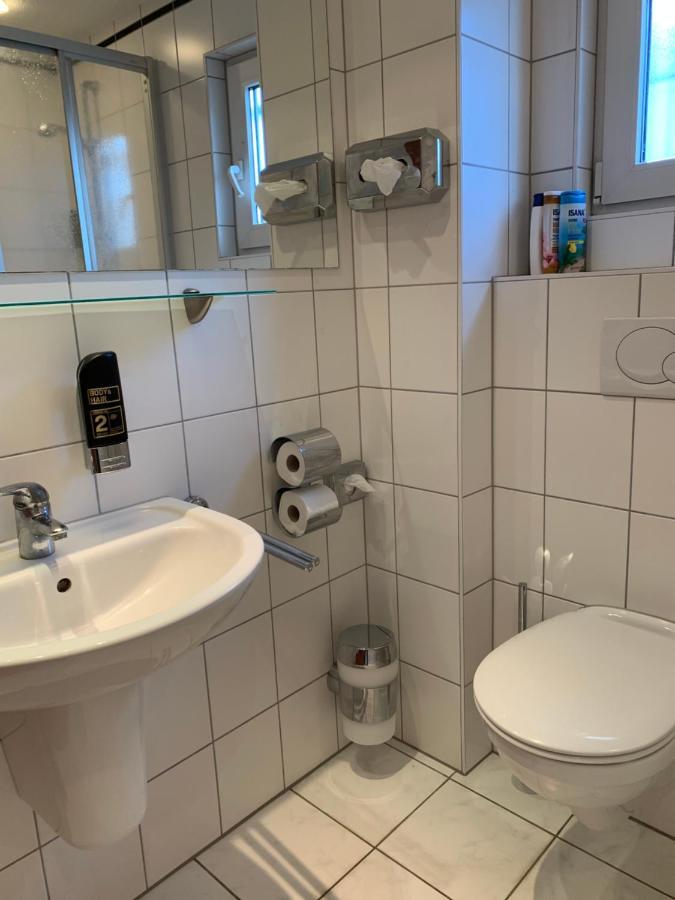 Guest house A 57 Longerich 10 Min Zum Zentrum Cologne