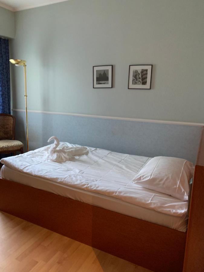 Guest house A 57 Longerich 10 Min Zum Zentrum *