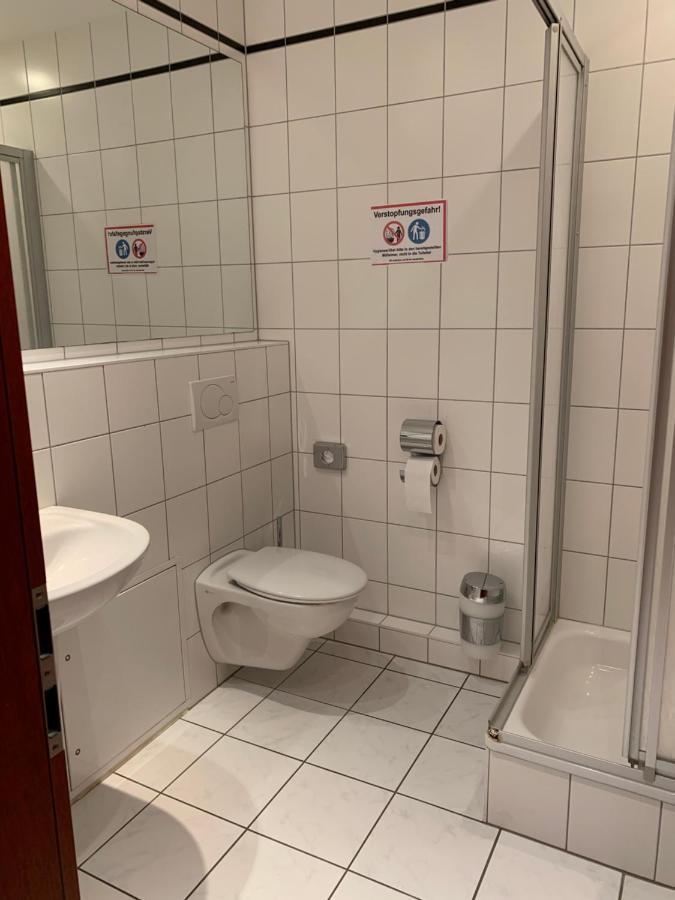 Guest house A 57 Longerich 10 Min Zum Zentrum Cologne