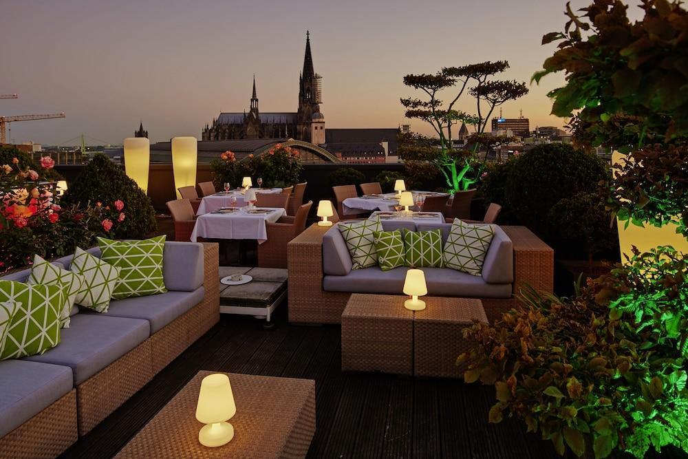 Savoy Hotel 4*