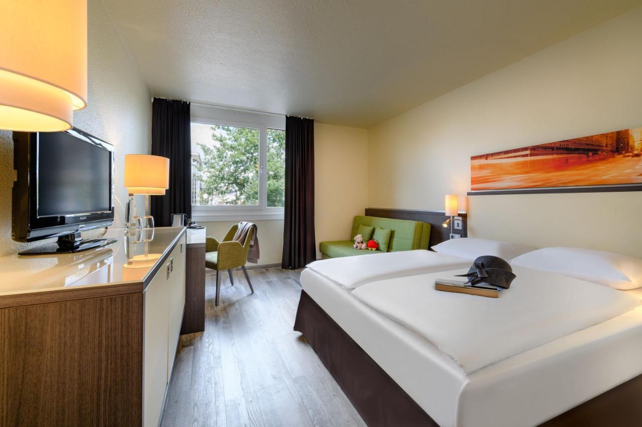 Mercure West 4*